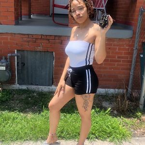 Meet your Posher, Javina